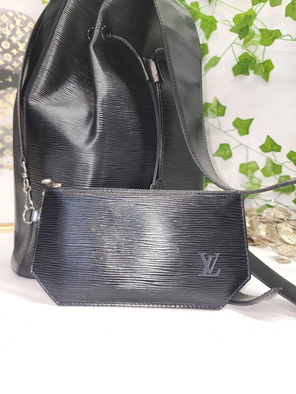 Louis Vuitton Vintage Epi Sac a Dos Drawstring Bag Black WITH COA - Picture 6 of 16